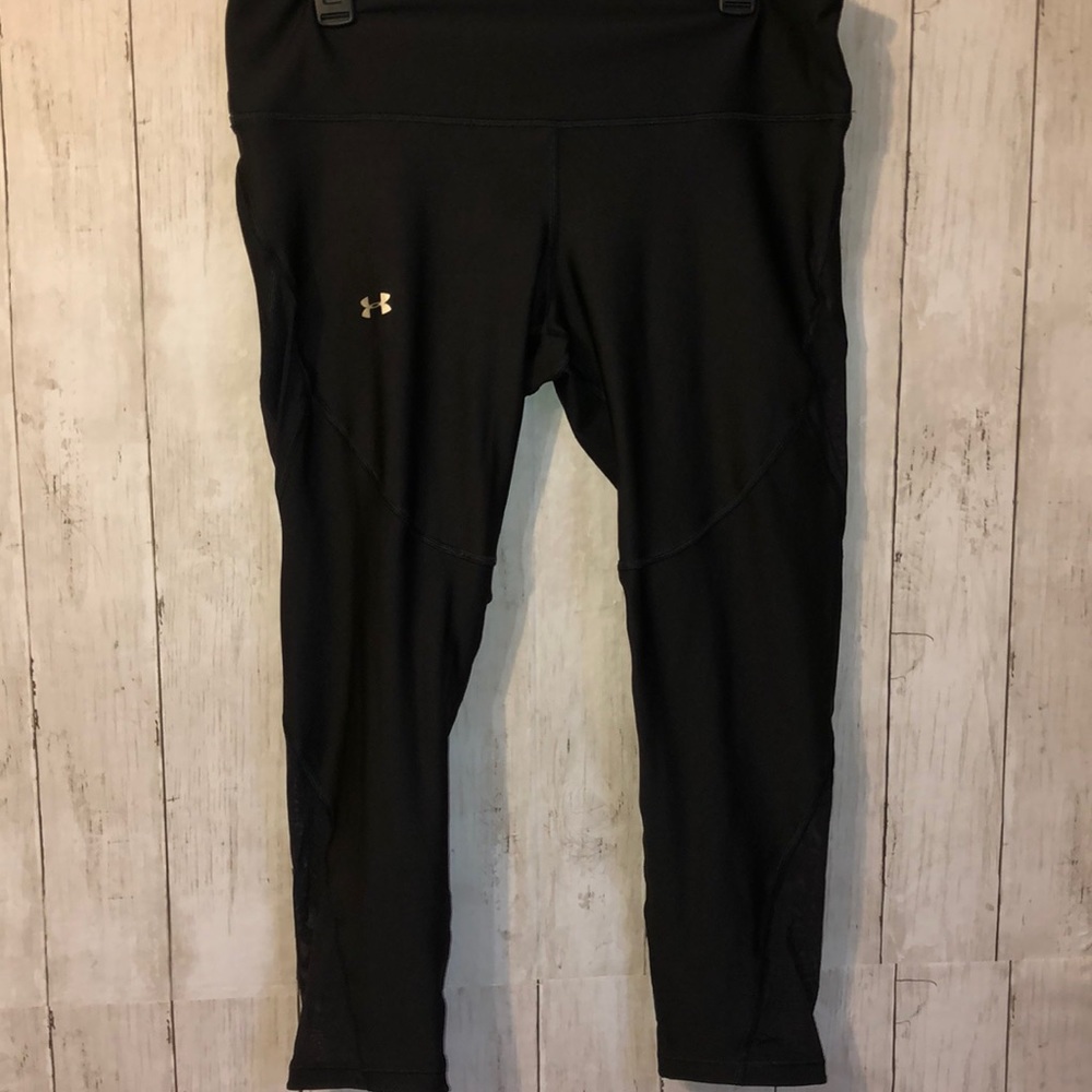 Under Armour Semi Mesh Capri Leggings